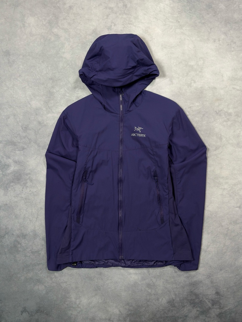 STUNNING ARCTERYX Vintage Y2K Outdoor Hiking Gorpcore Purple Puffer Jacket